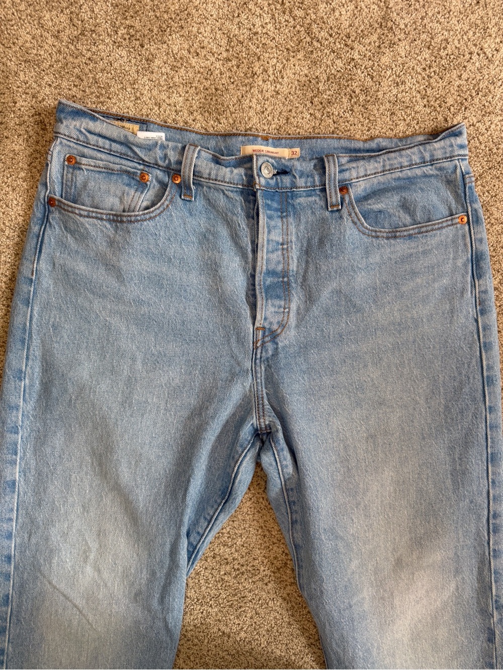 Levi’s Wedgie Straight Light Wash Women’s Button Front Jeans, Sz 32 - Picture 4 of 12